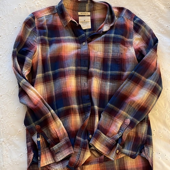 American Eagle boyfriend fit flannel - Picture 1 of 2